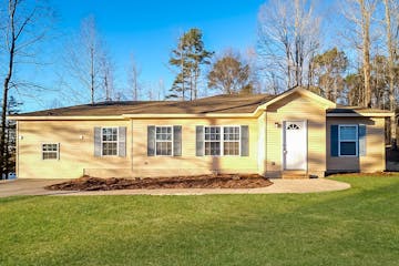 107 SIOUX TRACE GURLEY, AL 35748